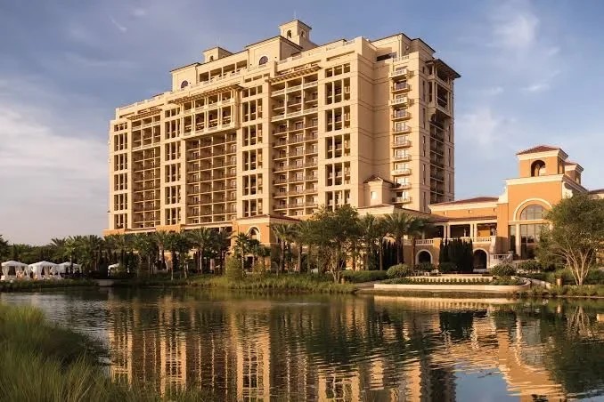 Resort hotel overlooking a lake